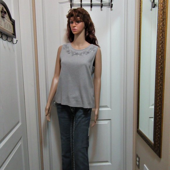 M 12 - [10/ 12] - Picture 2 of 12